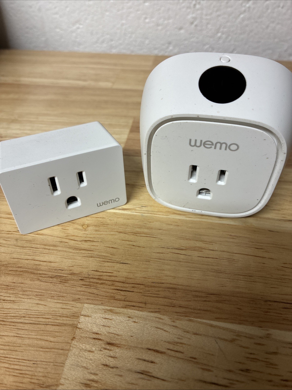WeMo LOT Smart Plugs Mini (4) + Insight Energy Monitor (1)
