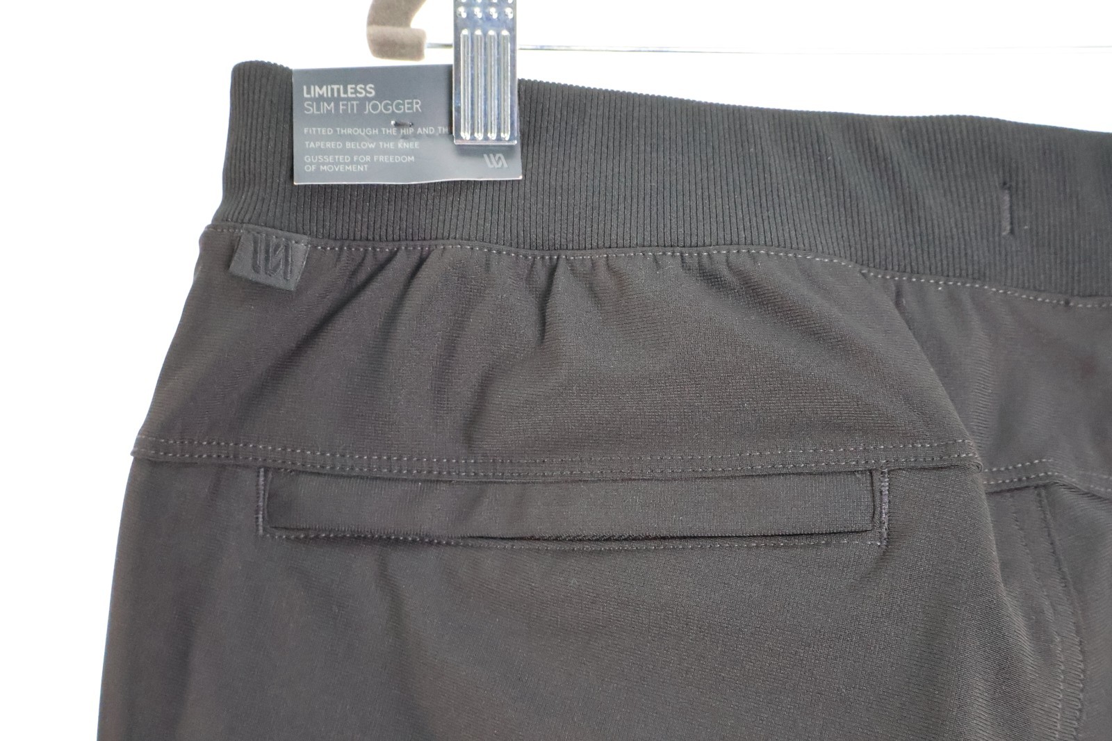 VRST Limitless Performance Slim Fit Jogger Pure Black Men's Size Medium NWT