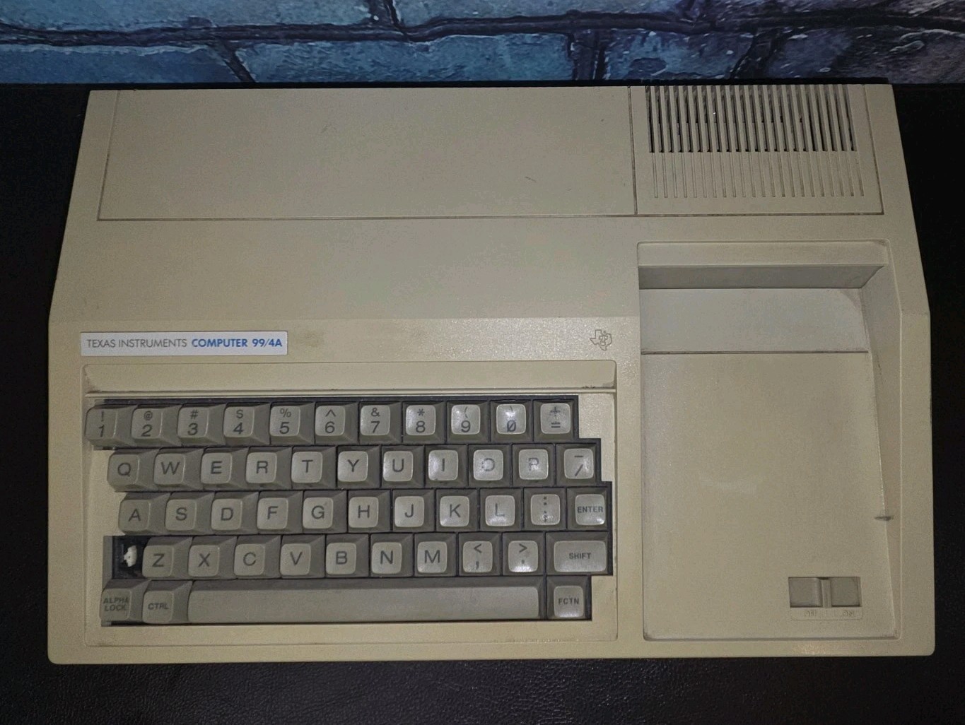 2 Vintage Texas Instruments Home Computer TI-99/4A w games & extras Untested