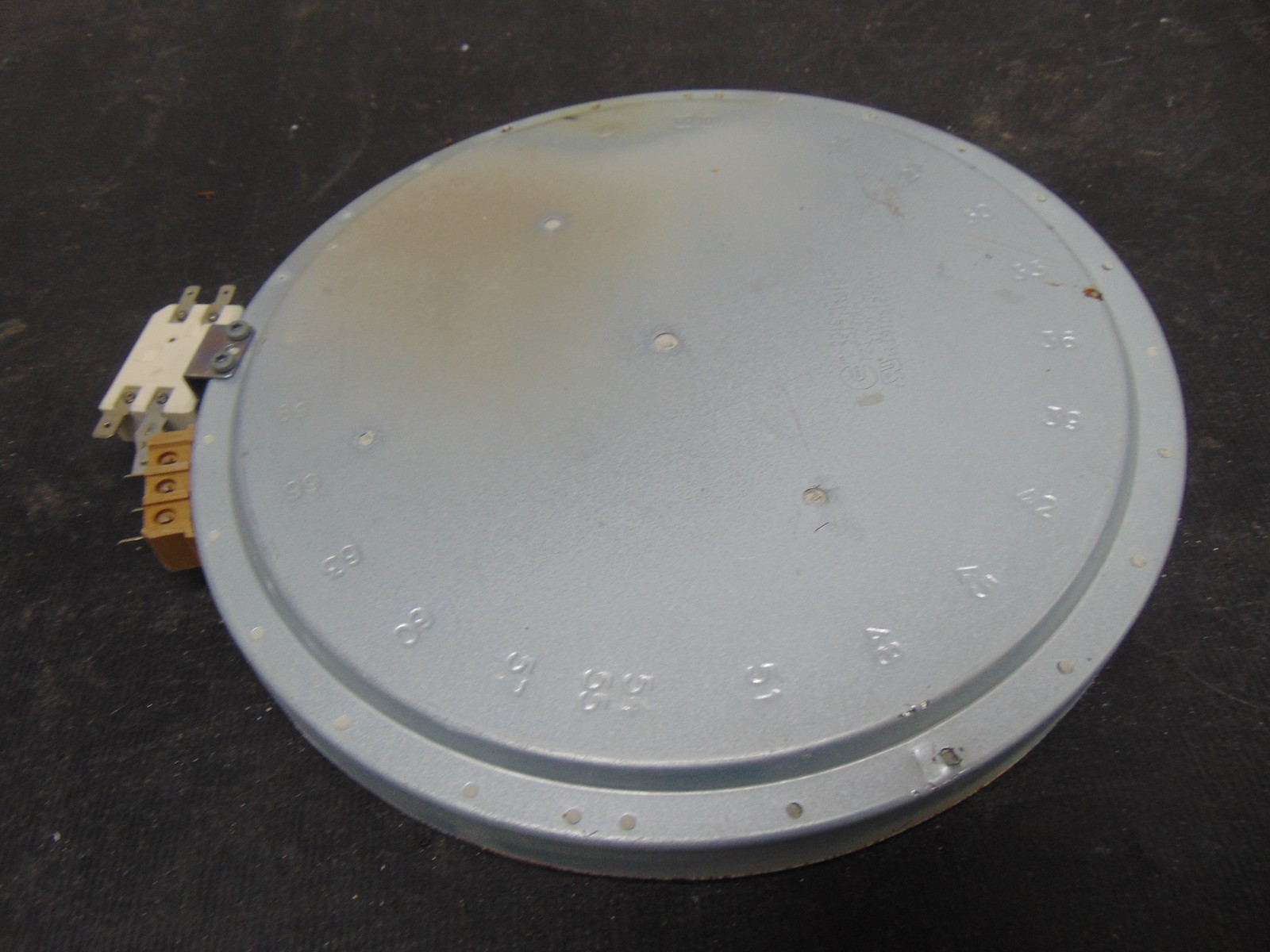 191D5129P005 GE Range JBS60DK1WW Dual Surface Element