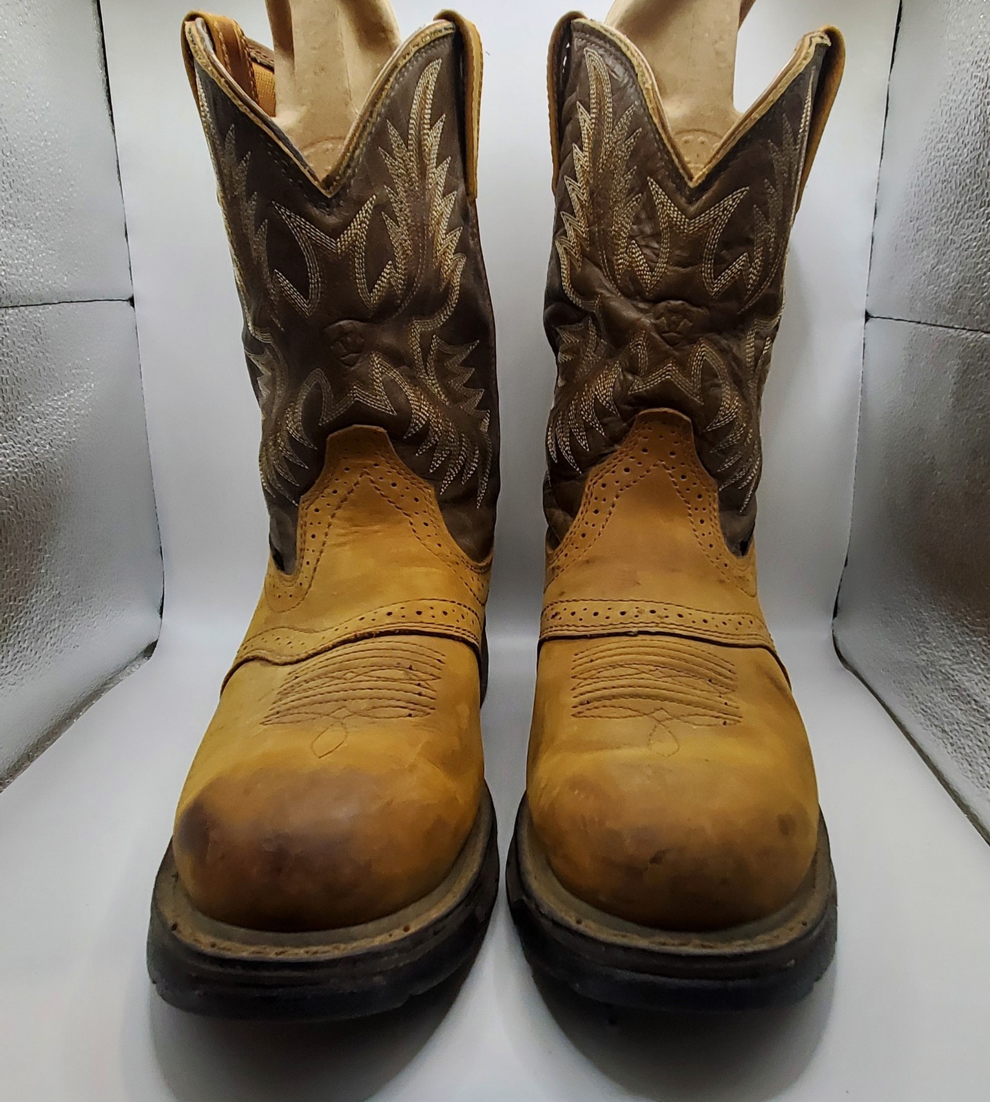 Ariat Men's Brown Leather Waterproof Western Boots Size 11 D Slip Oil Resistant
