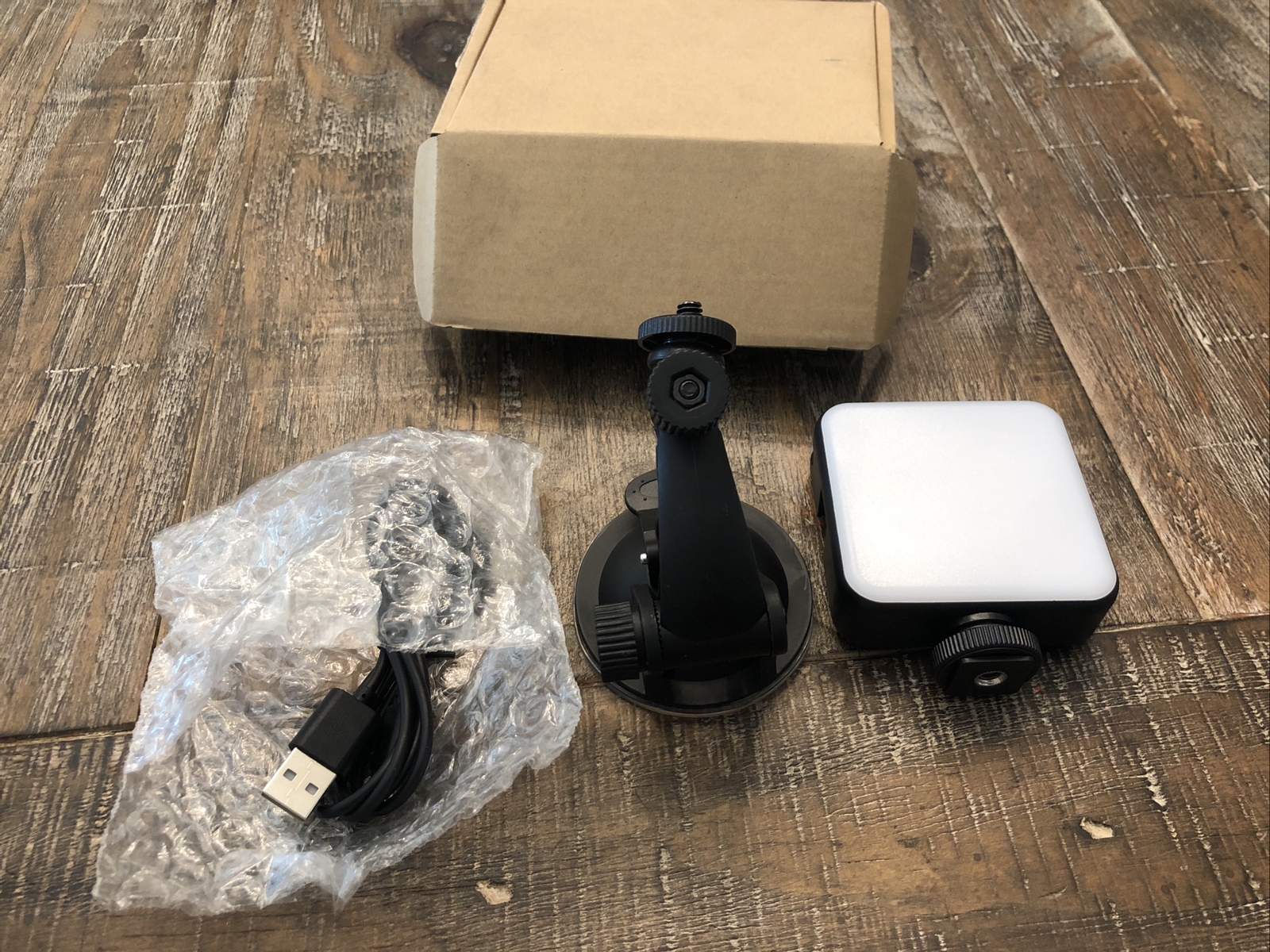 Andoer W64 Video Conference Kit with 6W Mini Bi-color Vlog LED Light