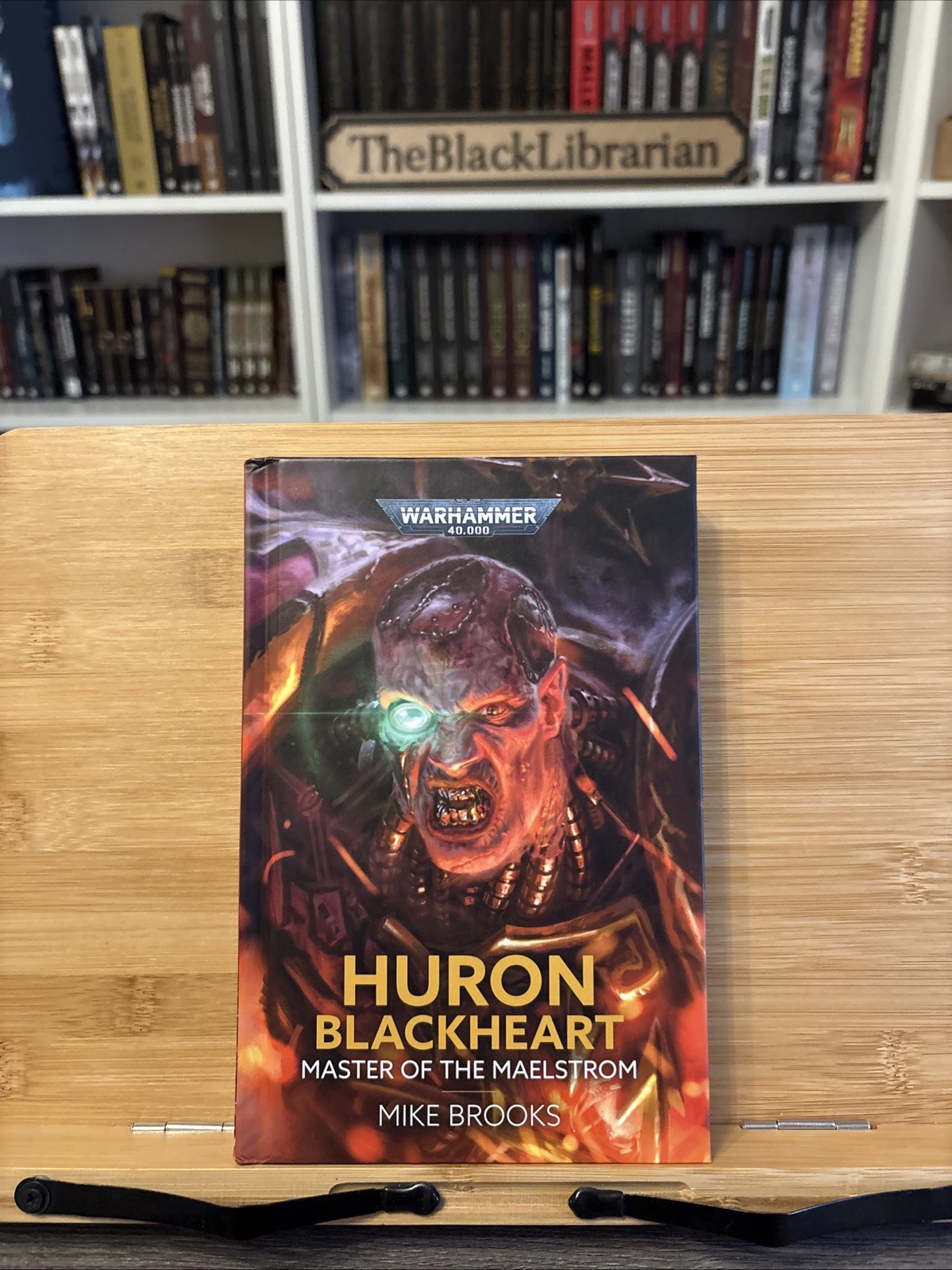 Huron Blackheart – Master of the Maelstrom | Warhammer 40k | HB