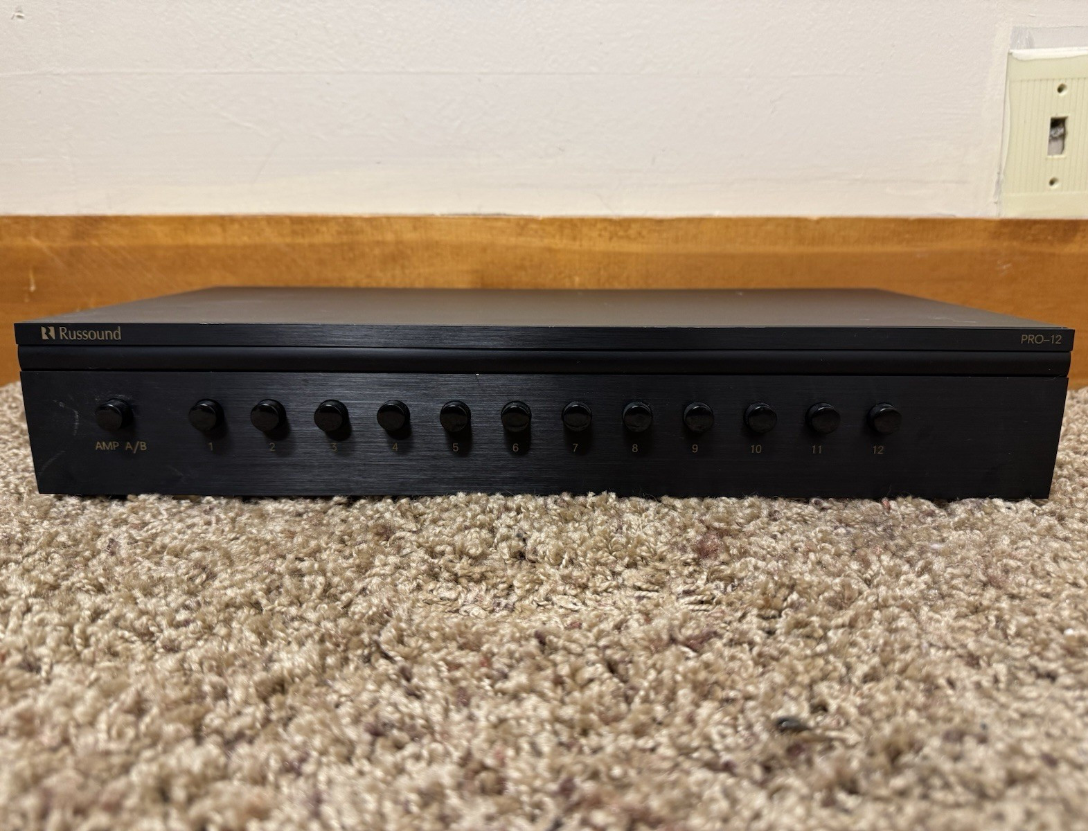 Russound PRO-12 Speaker Selector Amp A/B Inputs 12 Pair Switch Tested Working