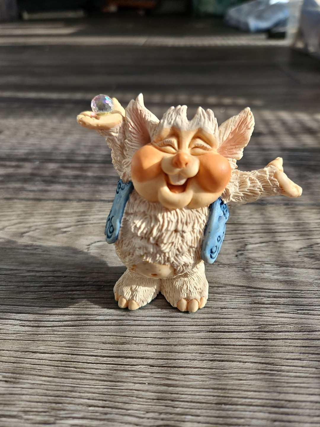 Krystonia Myzer Figurine Trumph Panton Made in England GUC Free Shipping 4"