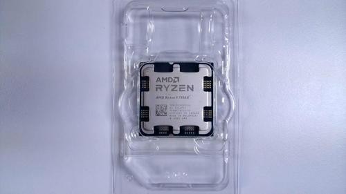 AMD Ryzen 9 7950X 16-Core, 32-Thread Unlocked Desktop Processor