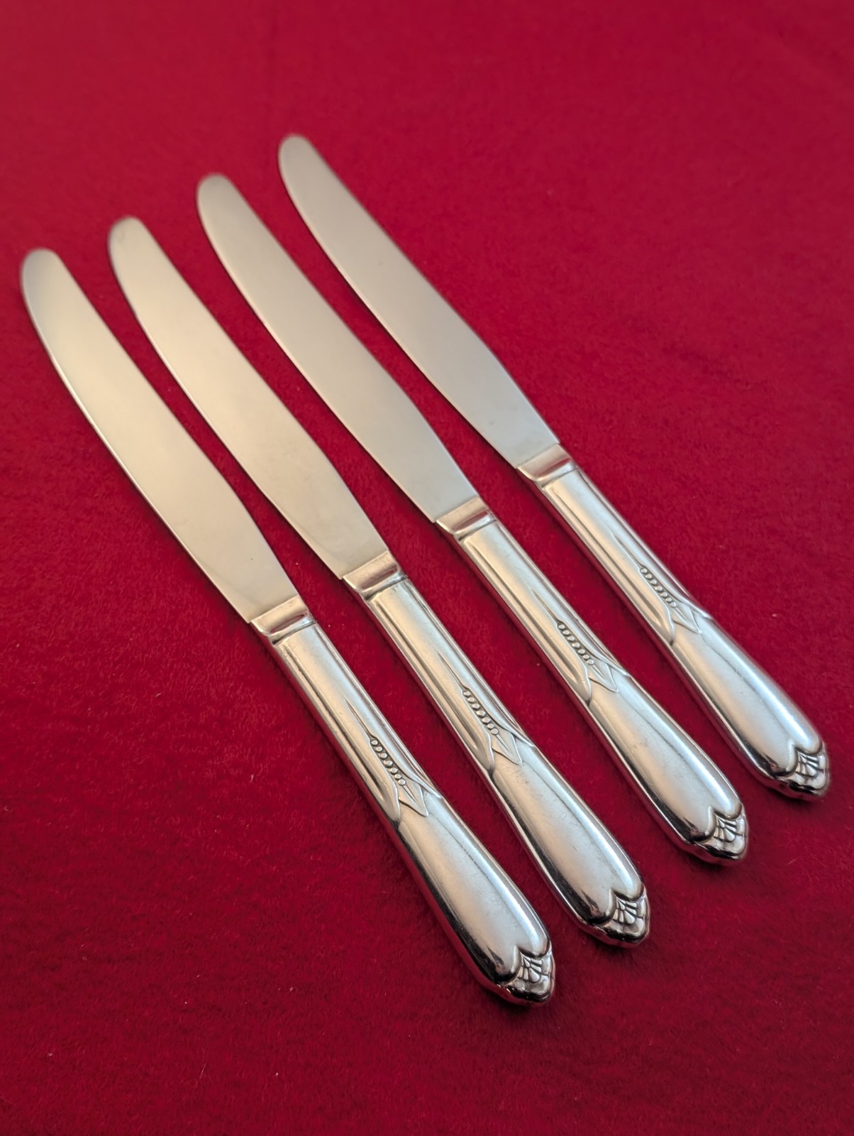 Lot Of 4 Inspiration Silverplate Knives Rogers & Bro International