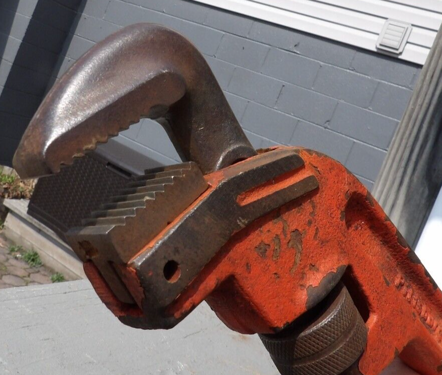 Vintage Pittsburgh 14" Offset Adjustable Pipe Wrench Red Steel Rust Free
