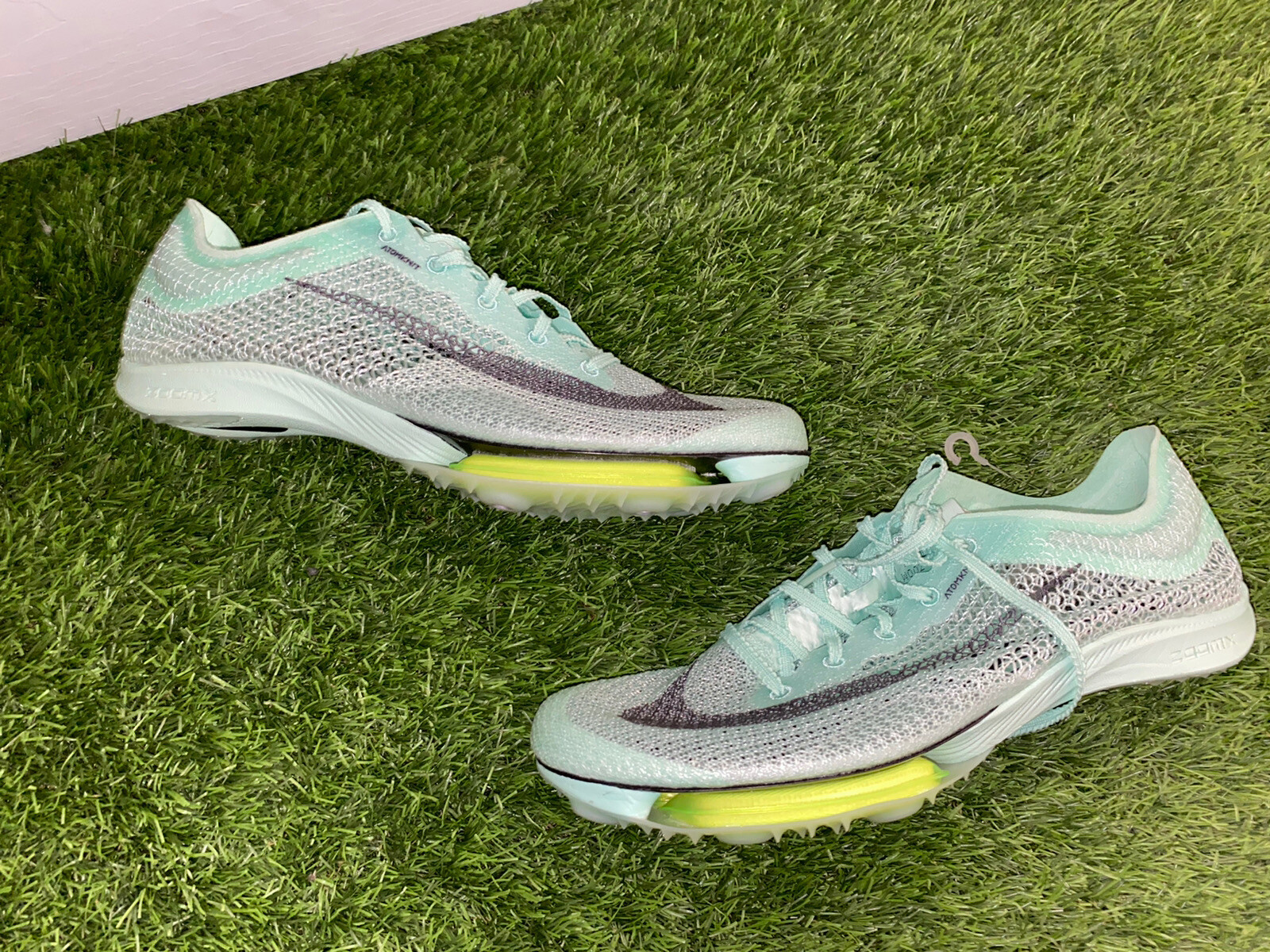 NIKE MENS AIR ZOOM VICTORY TRACK FIELD SHOES NO SPIKES FOAM GREEN SIZE 10.5 NWOB