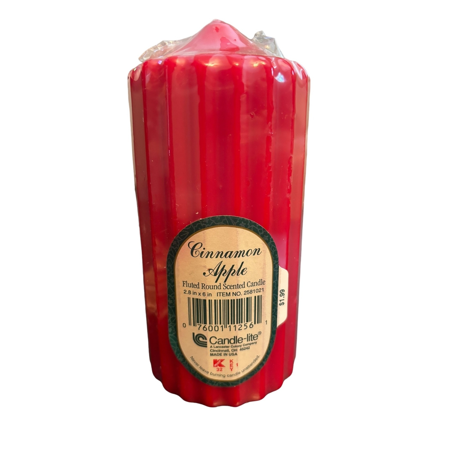 Elegant Tropical Motif Faux Rope & Bamboo Pillar Candle holders w/ Red Pillar Ca