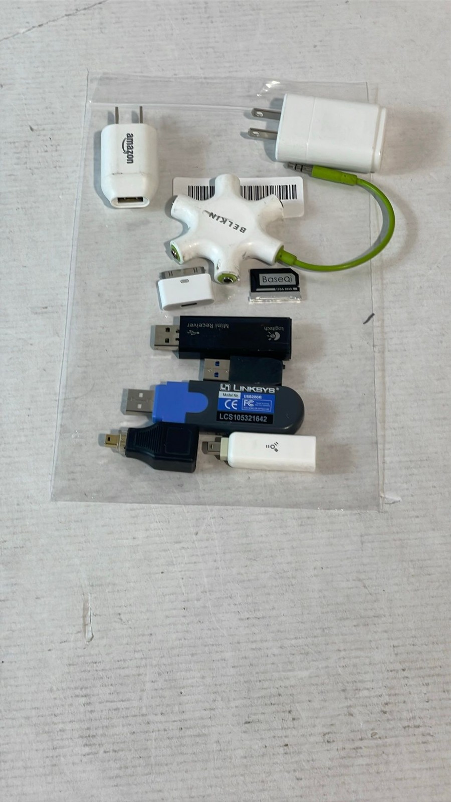 BaseQi SD Adapter Logitech Receiver Linksys Apple Belkin Accessory Bundle