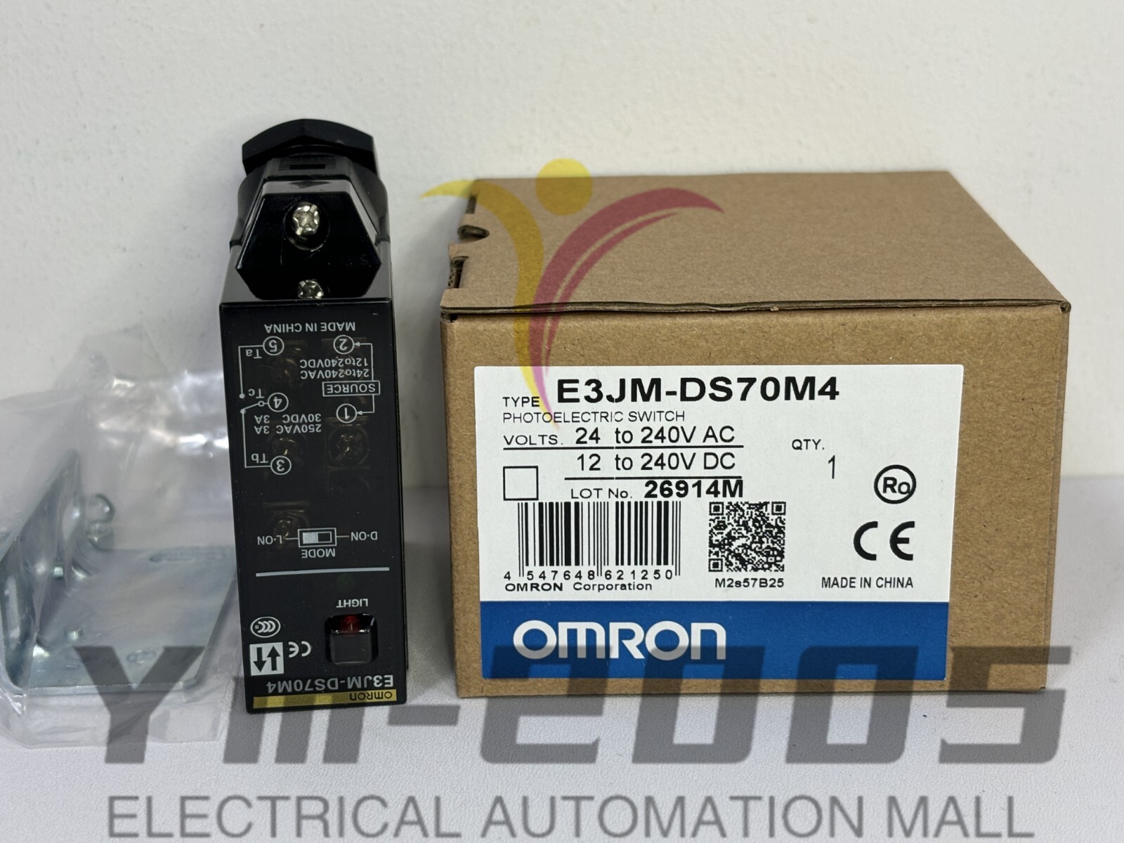 Omron-E3JM-DS70M4 photoelectric switch E3JM-DS70M4 One new