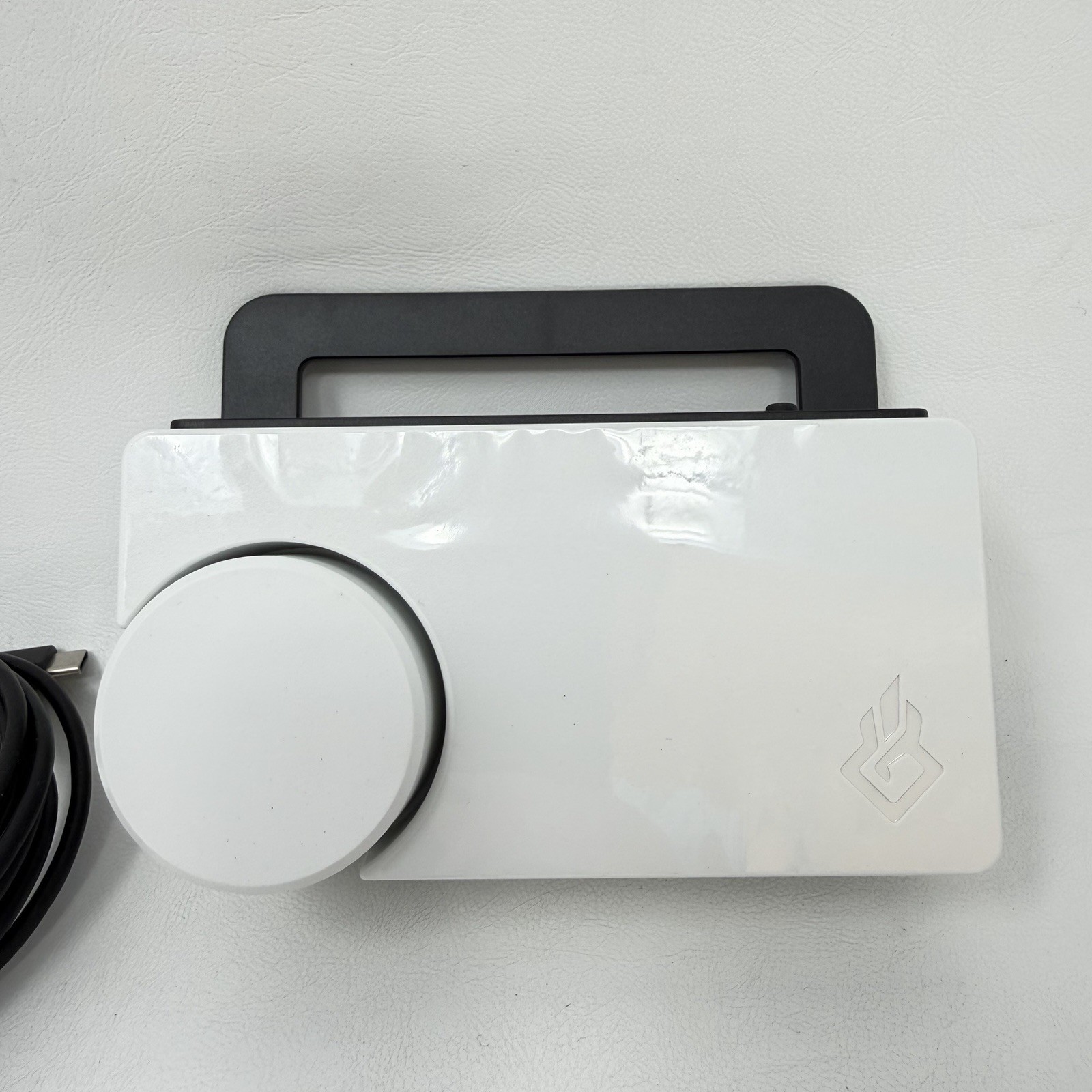 BEACN Interface Studio Creator XLR White Headphone Amp Streaming Never Used
