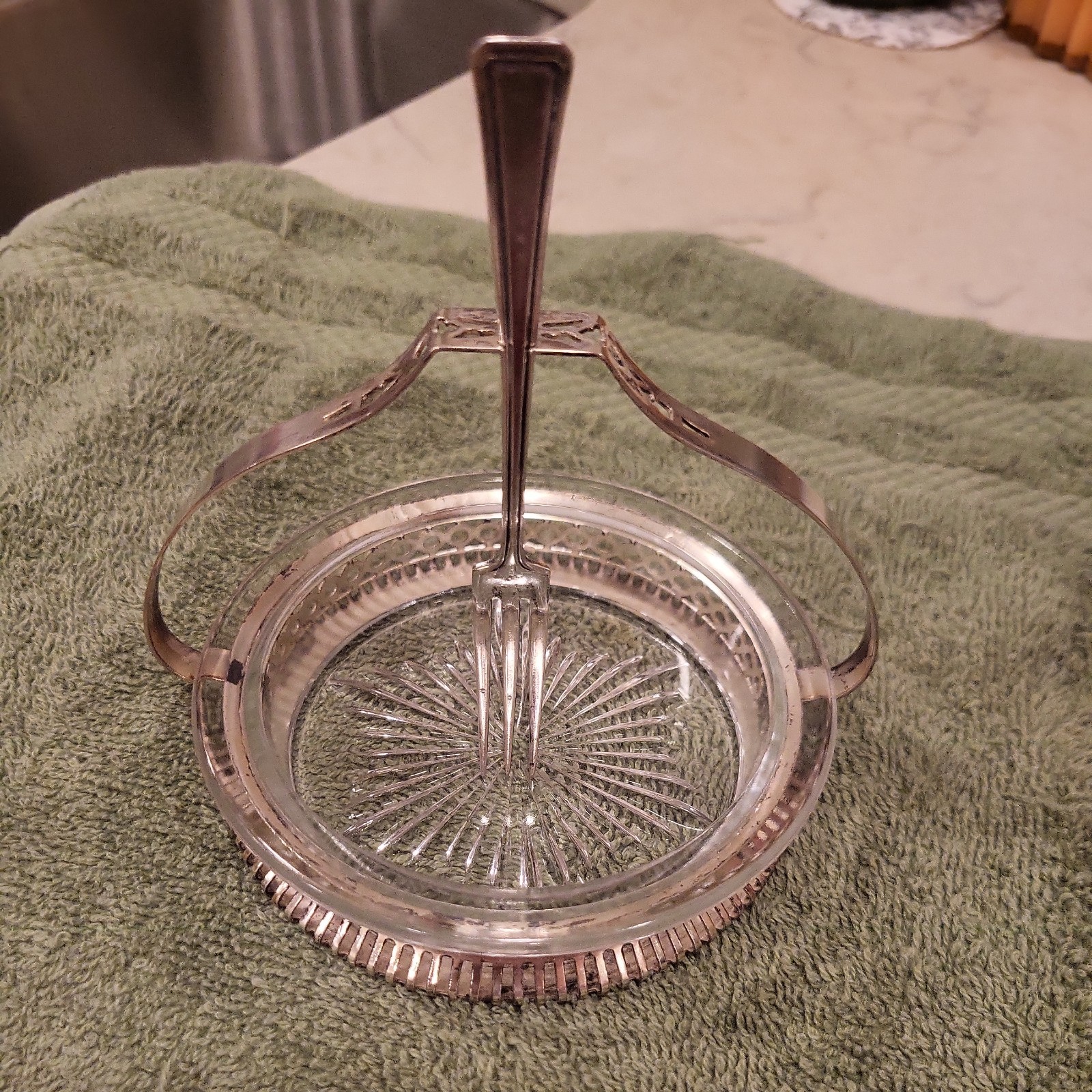 SMALL VINTAGE SILVER PLATE ON NICKEL BASKET FOR NUTS CANDY CRYSTAL MADE BOTTOM