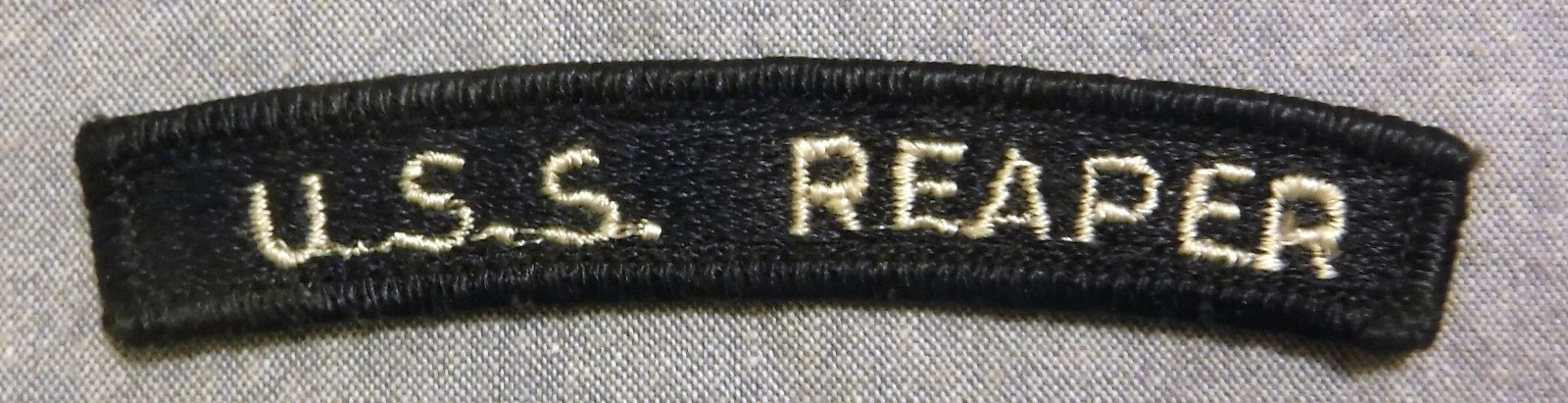 USS REAPER (MSO-467) Shoulder Tab Vintage Authentic US Navy Minesweeper NOS