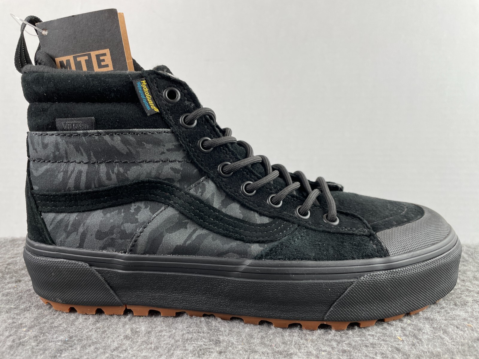 Vans Sk8-Hi MTE-2 Camo Mono Black Boots VN0A5HZZJKY Women's 8.5 Men's 7 NEW