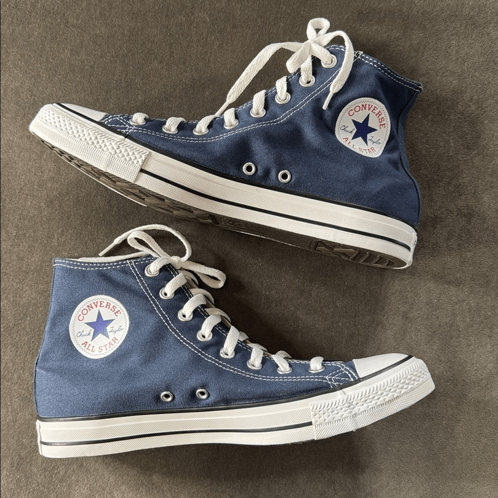 Men’s Converse Chuck Taylor All Stars Navy High Top Shoes Size 10 NEW Unisex