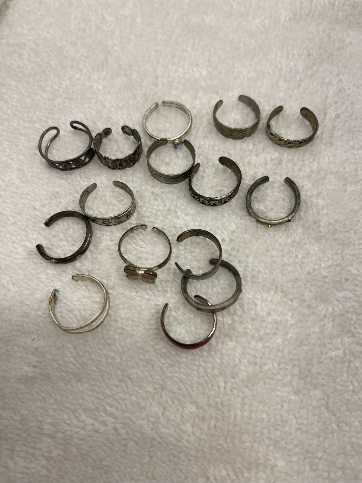 Lot Of 15 Vintage Fashion Toe Rings