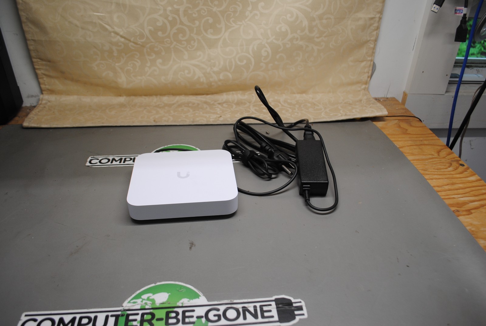 Ubiquiti Networks Gateway Max multi-WAN gateway 2.5 GbE support UXG-MAX UXG MAX