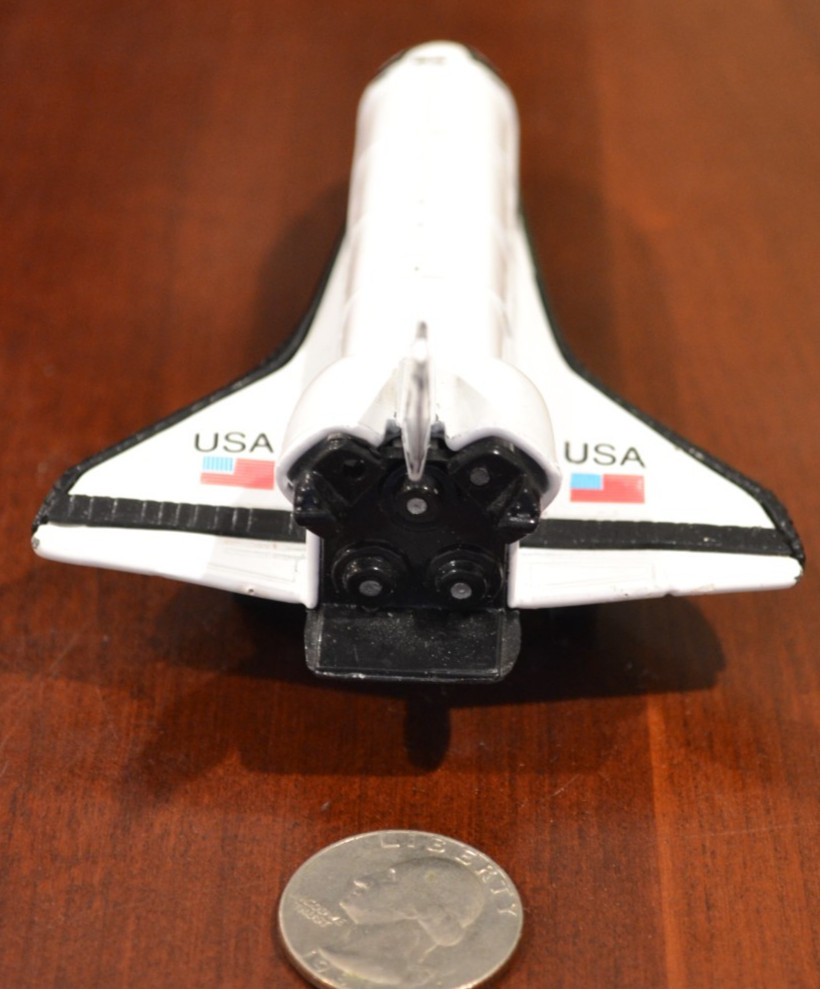 SPACE SHUTTLE NASA DIE CAST METAL/ PLASTIC MODEL PULL BACK MOTOR WHITE BLACK