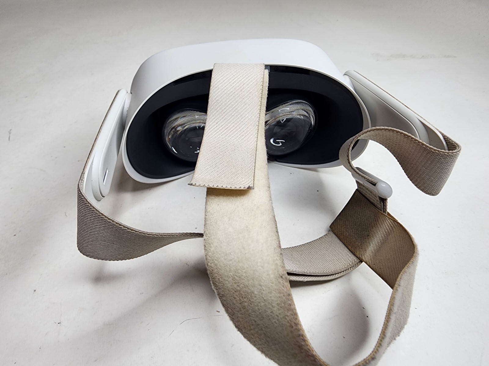 Meta Oculus Quest 2 128GB VR Headset ONLY NO CONTROLLERS
