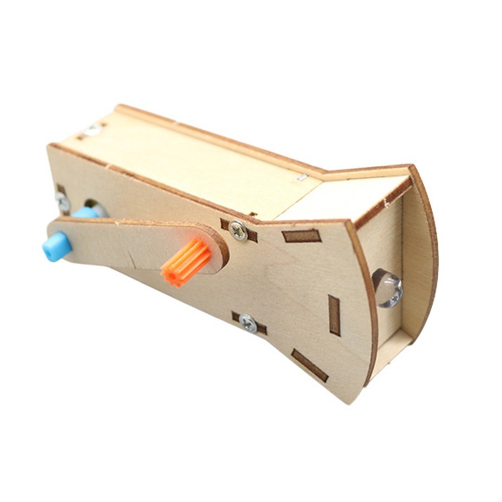 Hands On Flashlight for to Explore Electricity Generation Concepts