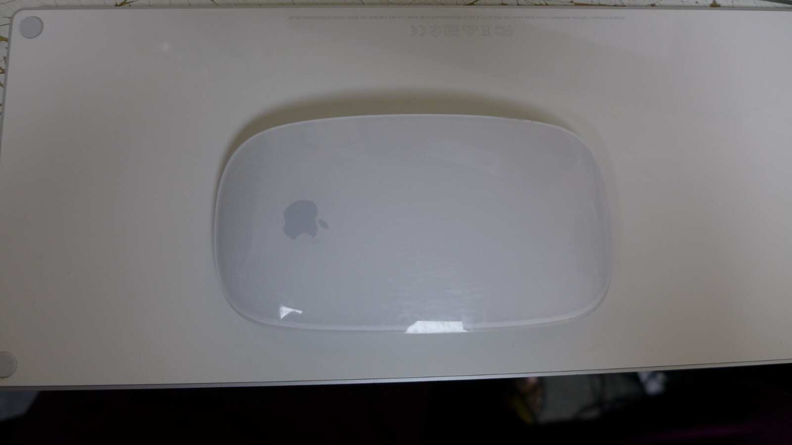 Apple A1296 Wireless Tactile/Multi-Touch Mouse, Silver, MB829LL/A- Scratches