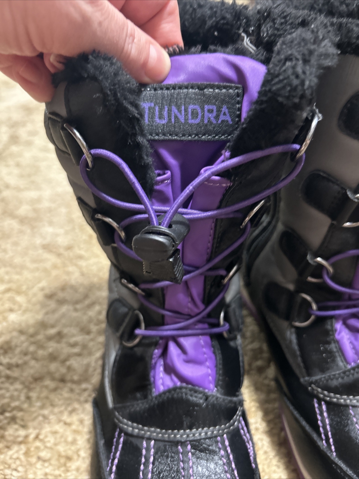 KidsTundra Snow Boots Size 5M