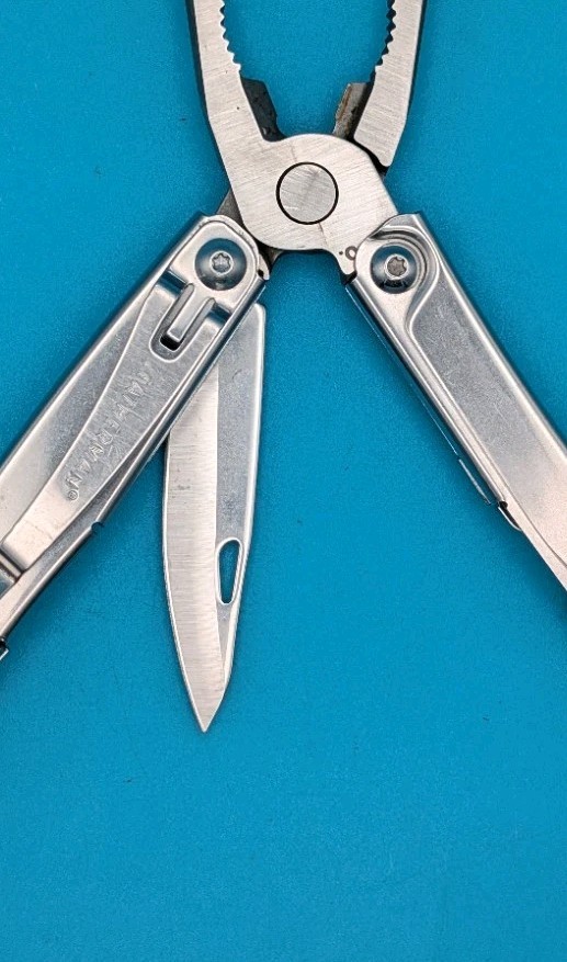 Leatherman Rev 3.8" Multi-Tool, Stainless!