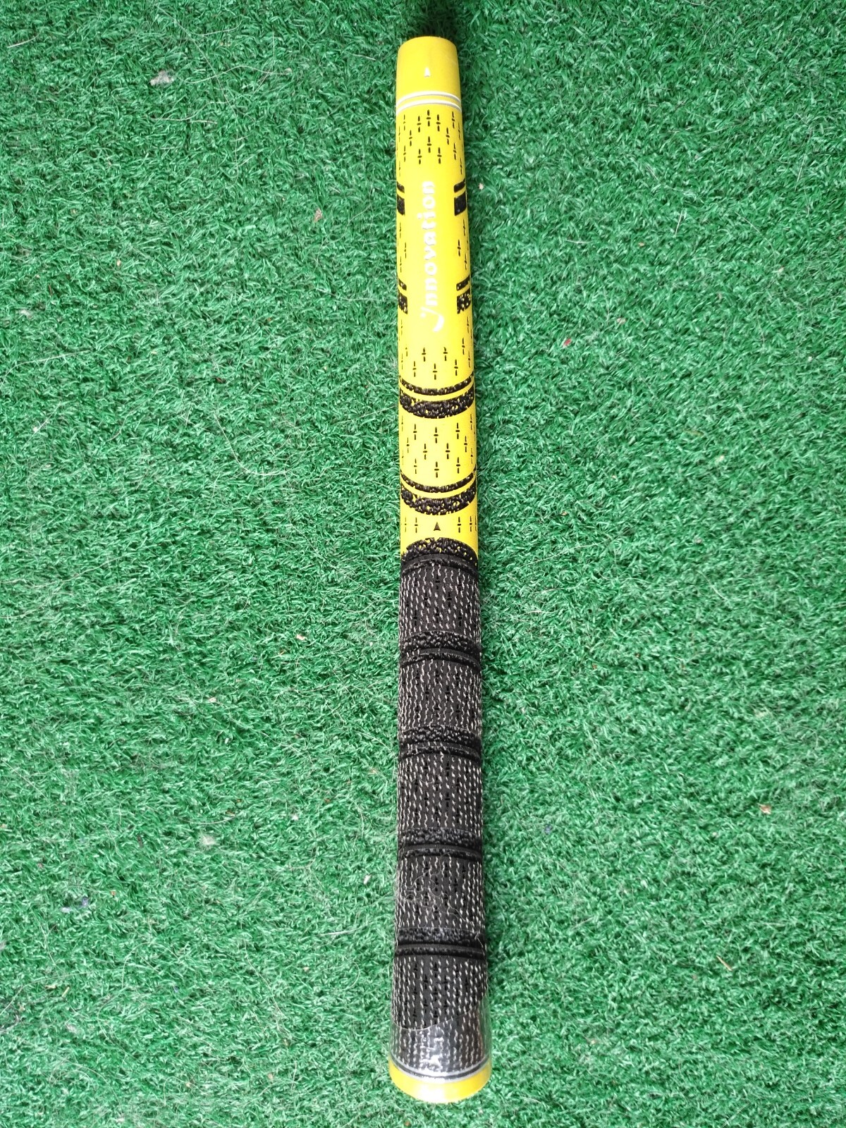 13pcs Innovation Golf Multicompound Decade Midsize 1/2 Cord Grip Pride Yellow/BK