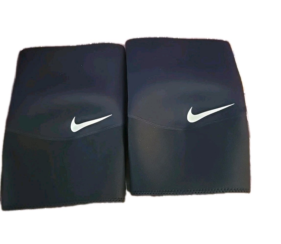Nike Pro Closed Patella Knee Sleeve 2.0 Adult XL Black/White (PAIR)