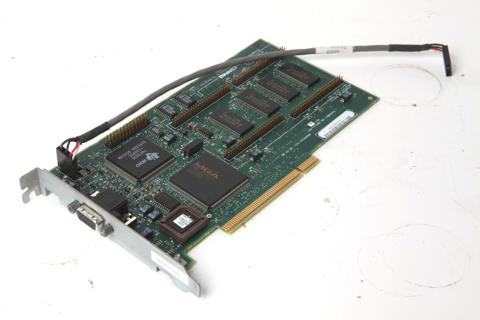 COMPAQ QVISION 2000+ 137897-001, 004111-001, PCI VIDEO CARD