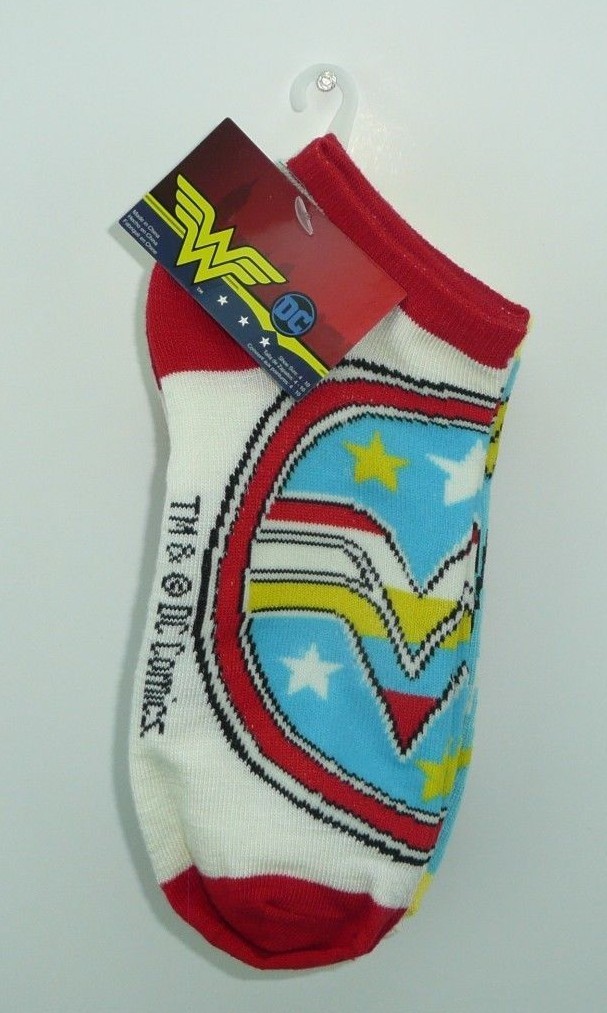 Wonder Woman 3 Pairs Ankle Socks Women's Adult Sock Size 9-11 DC Comics JLA Logo