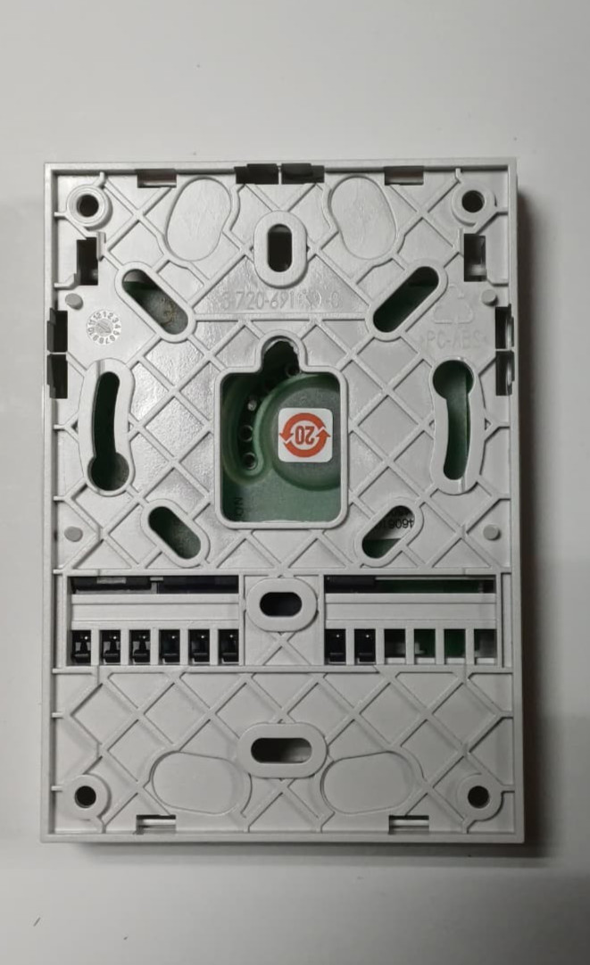Schneider Electric STR502 004606100 Room Temperature Sensor