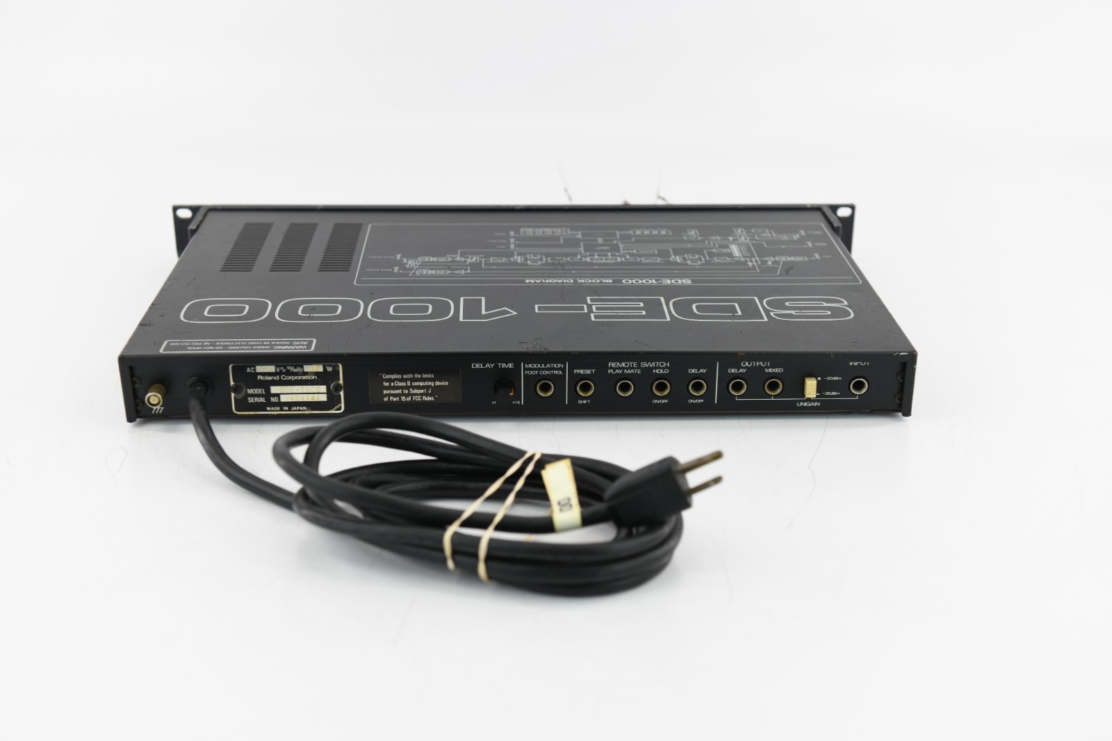Vintage Roland SDE-1000 Digital Delay Rack Unit