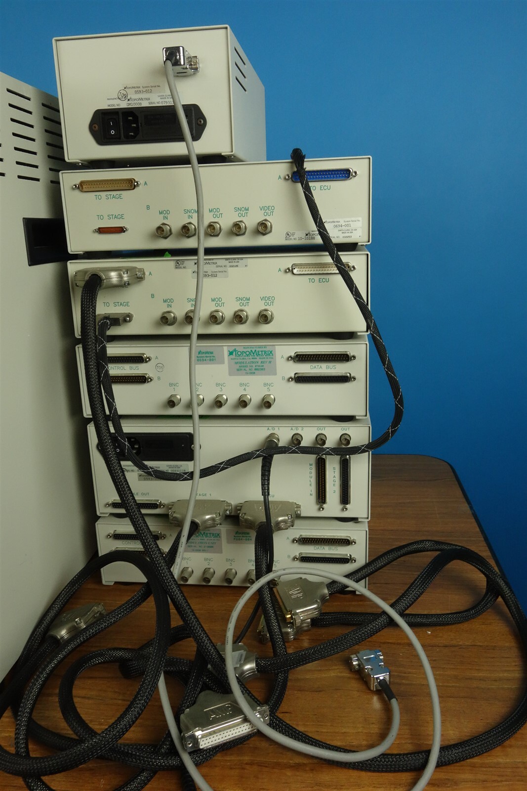 Topometrix Aurora Microscope Control Hardware Units Decoder / Modulator