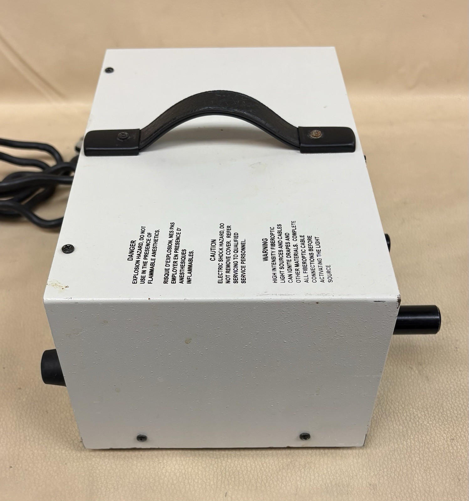 CIRCON ACMI ALU-2B Halogen Light Source