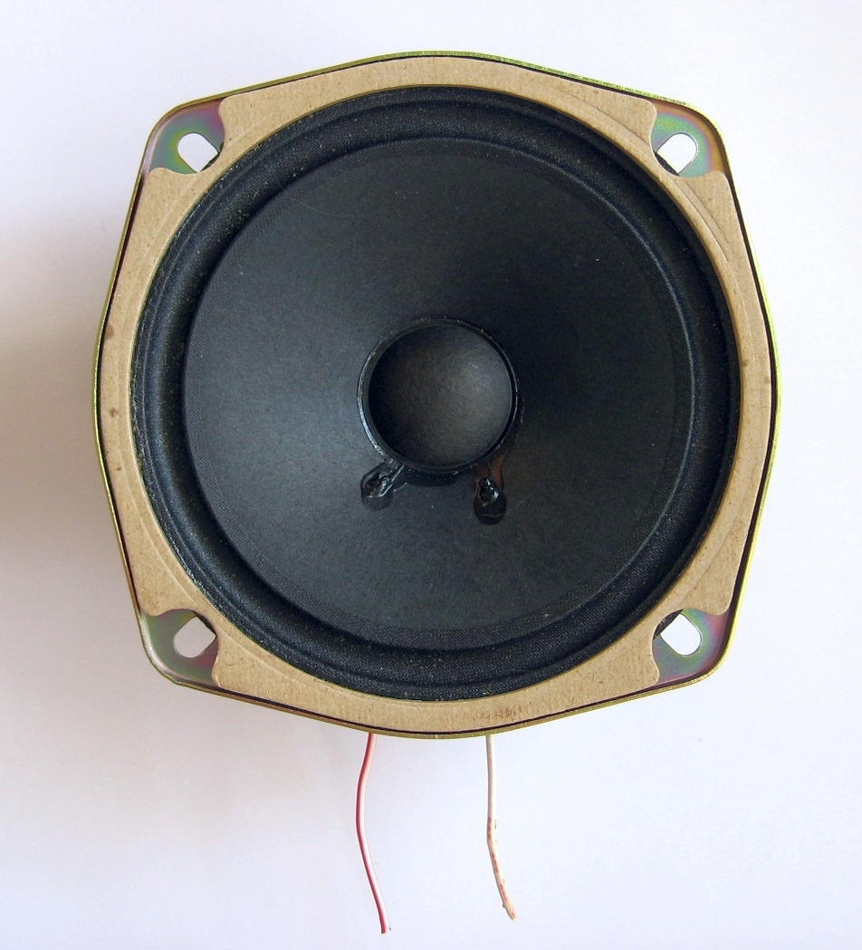 Casio Keyboard Replacement 4 1/2 inch 4 Ohm Speaker for some CT Models, Japan