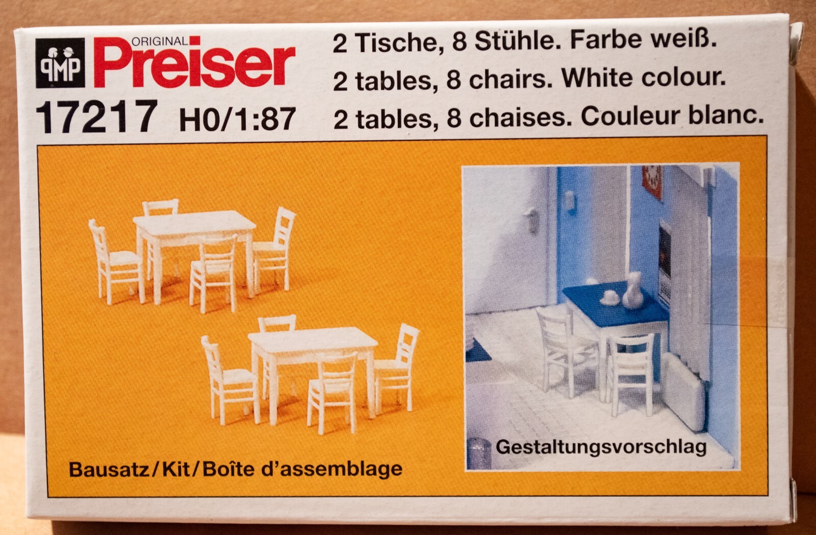 Preiser HO #17217 Table & Chairs -- 2 Tables & 8 Chairs (white)
