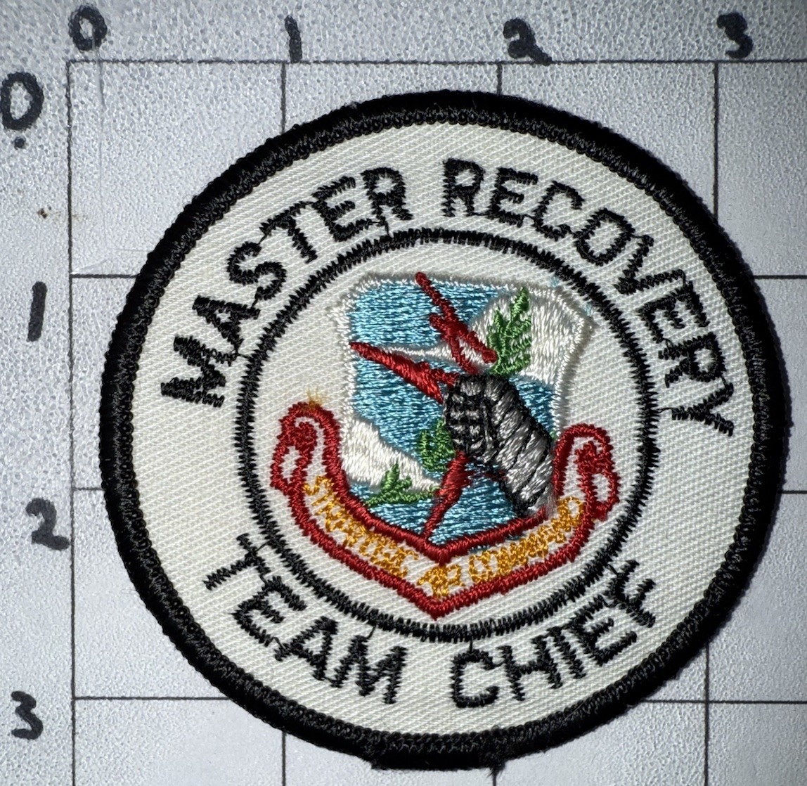 Vietnam War - 1970s USAF SAC Master Recovery Team Chief Patch (14)