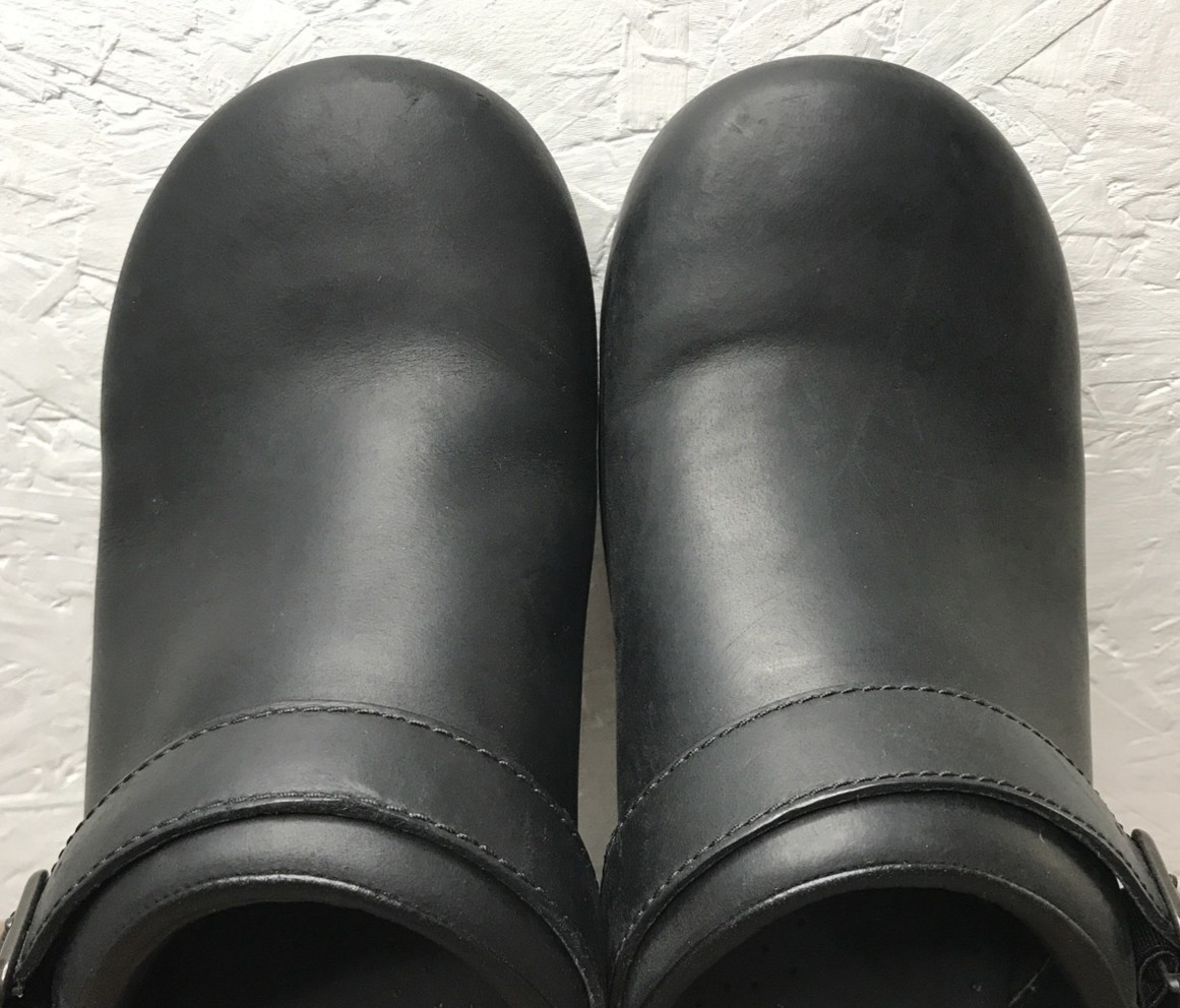 Dansko Ingrid Women's Clogs Open Back Black Oiled Leather Size 10.5-11 / EU 41