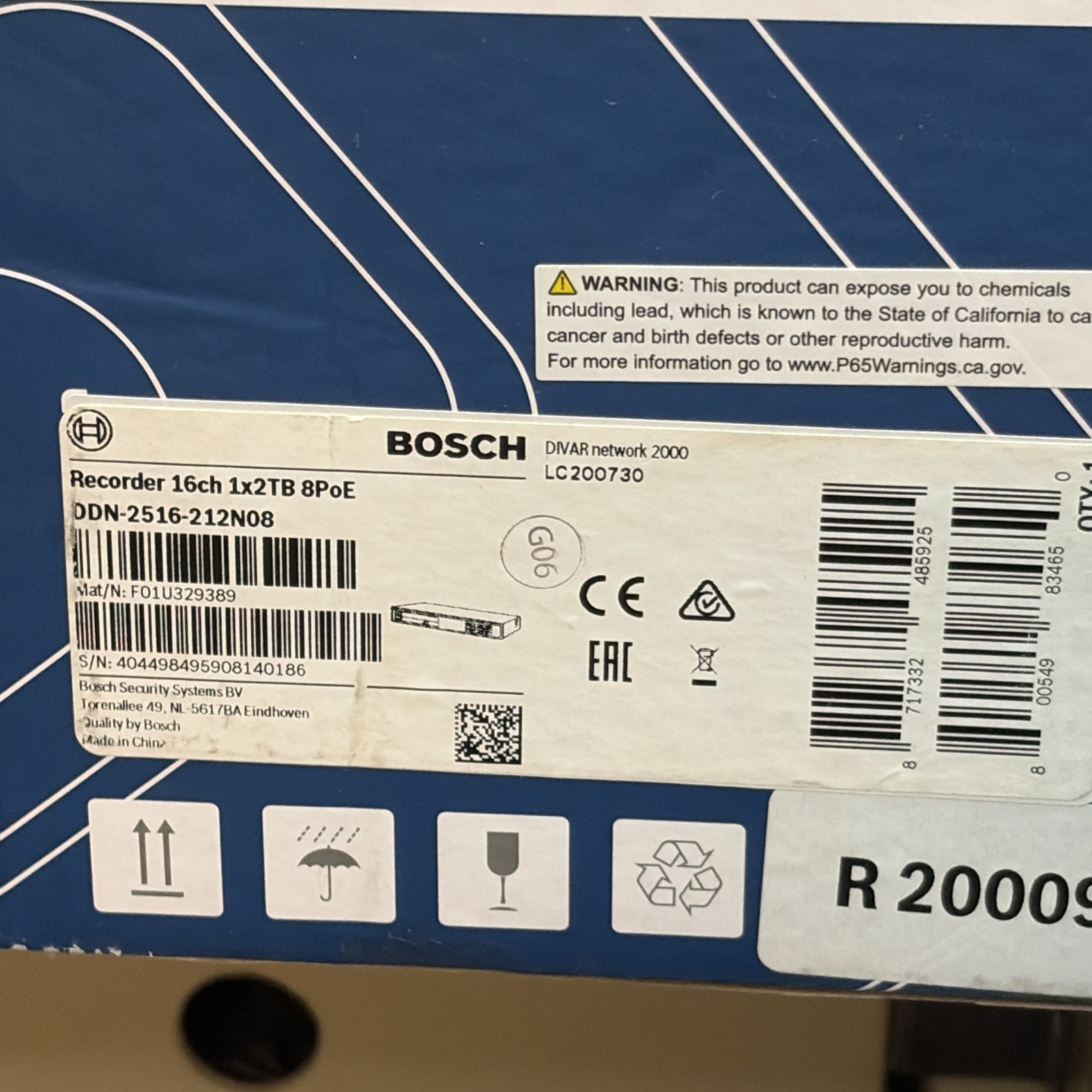Bosch Bosch DIVAR Network 2000 16IP 8PoE Recorder
