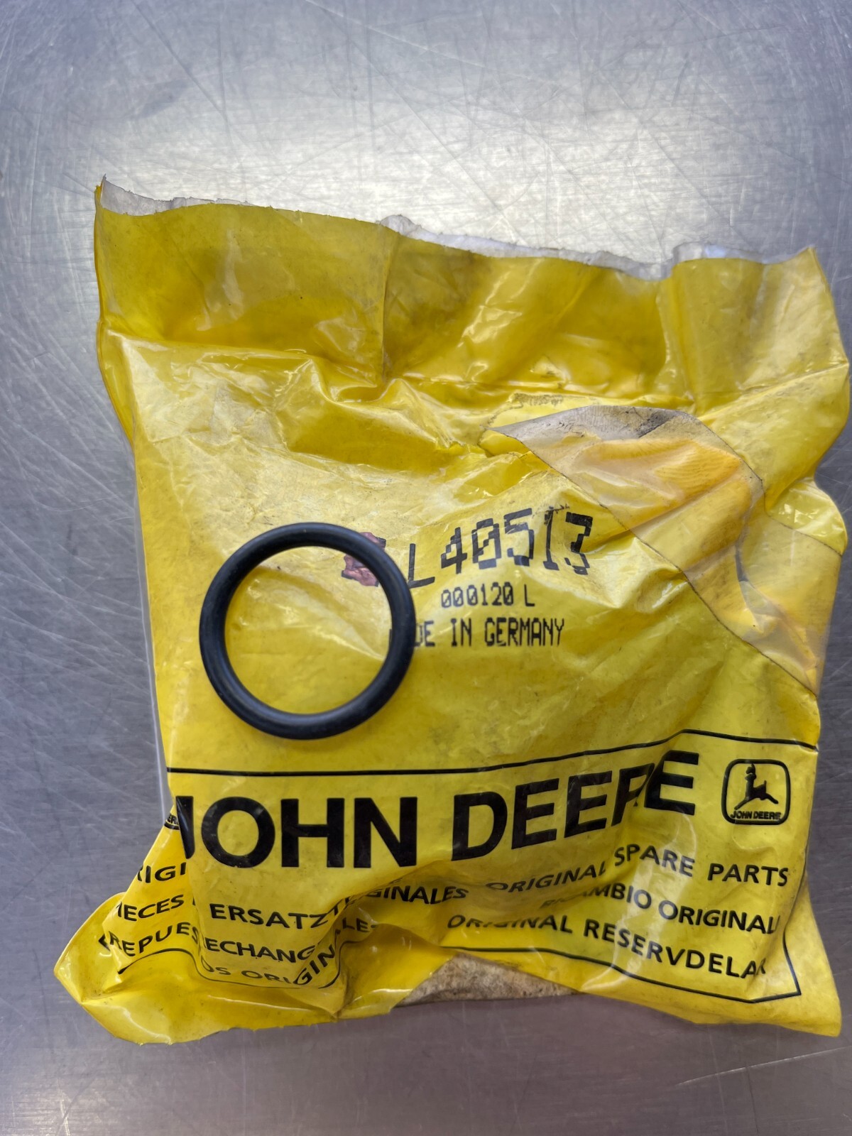 L40513   Genuine OEM   John Deere    O-RING Seal