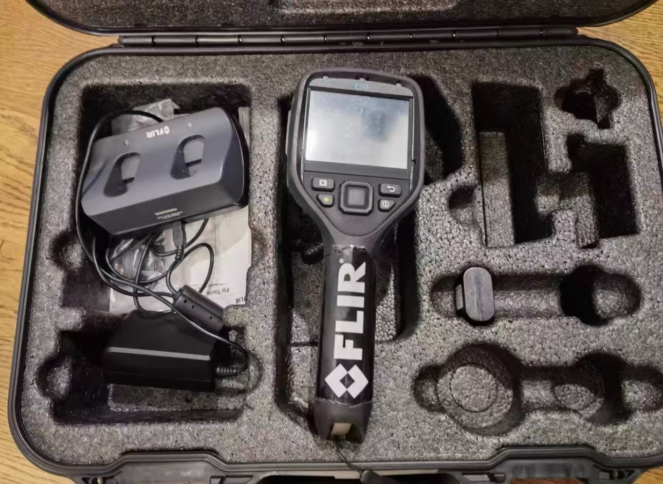 FLIR E60 Infrared Thermal Imaging Camera 320x240 IR Thermometer