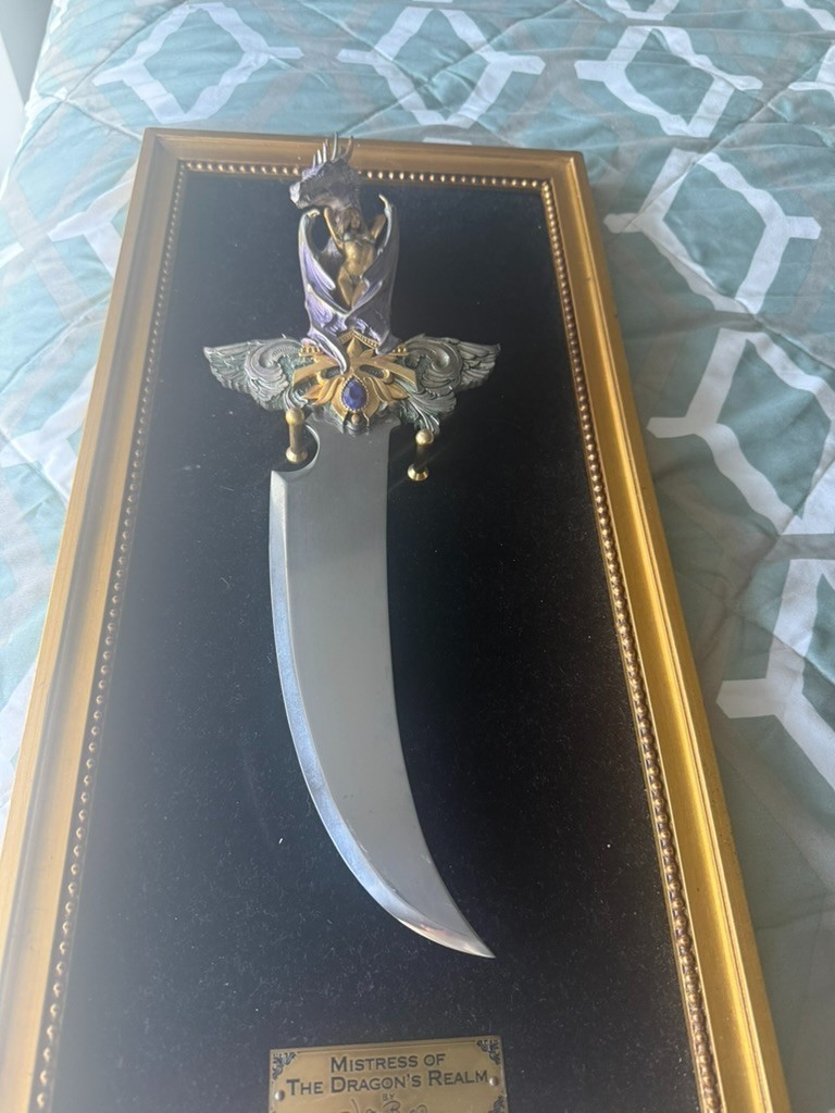 Mistress of The Dragon's Realm Dagger Knife By Julie Bell