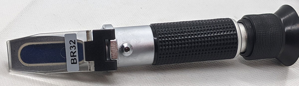Today's Instruments Co. LTD Model Br32 Refractometer in Brix Units
