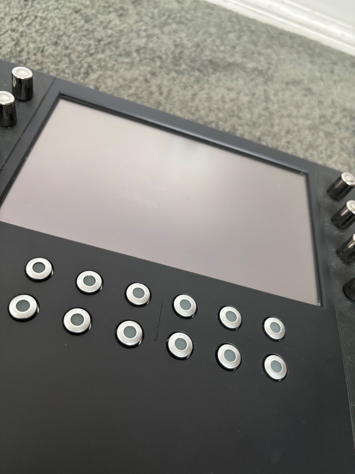 Avid Artist Control EuCon Control Surface Touch Screen with Faders UNTESTED