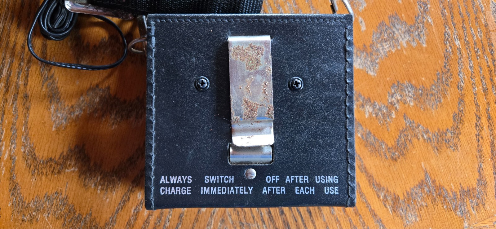 Vintage Quantum Battery 1 w/Case, Charger UNTESTED
