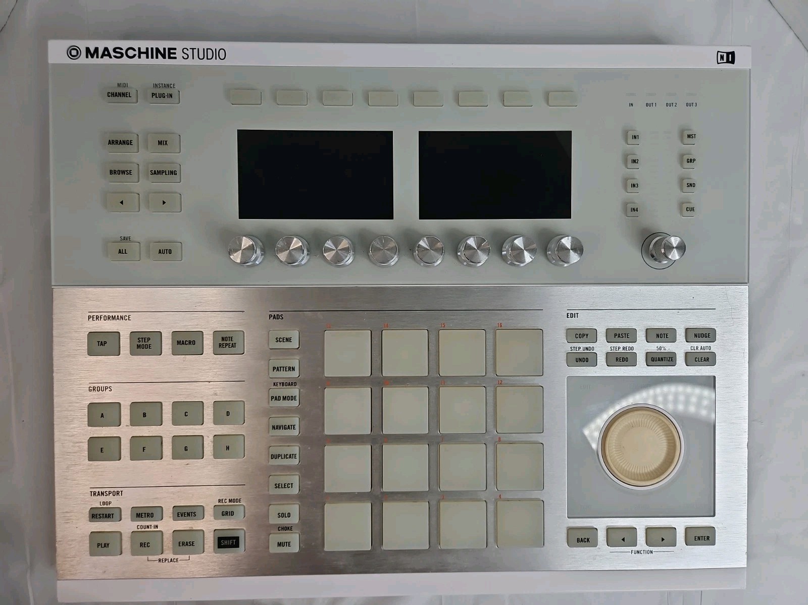 Native Instruments Machine Studio 16 Channel USB Midi Controller Tested and Work