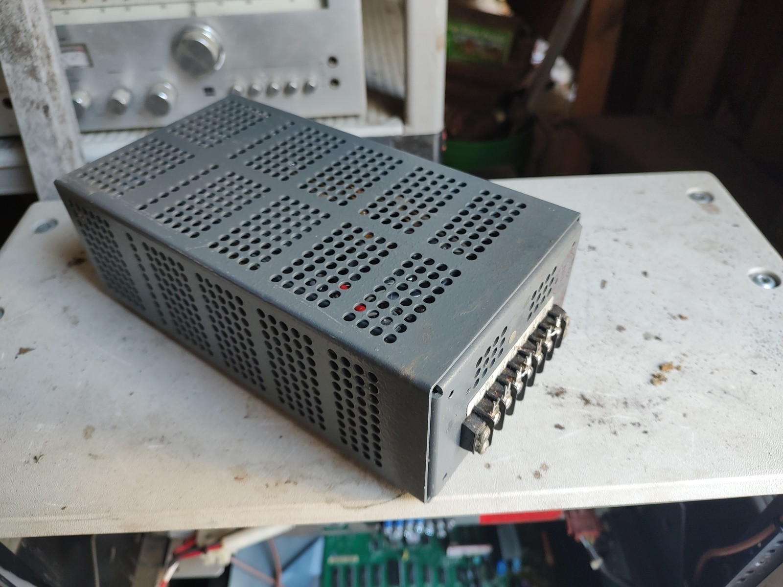 Old Lambda Lm-225 DC Power Supply